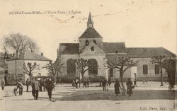 Place de l'église il y a environ cent ans