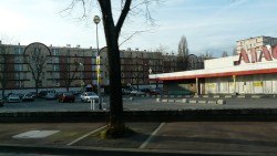 Supermaché ATAC dans la cité dites des "mille mille". Photo de FiLiPoOo.